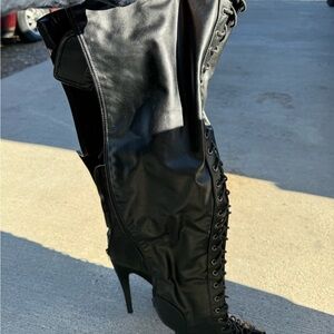 Black Lace-Up Heeled Boots